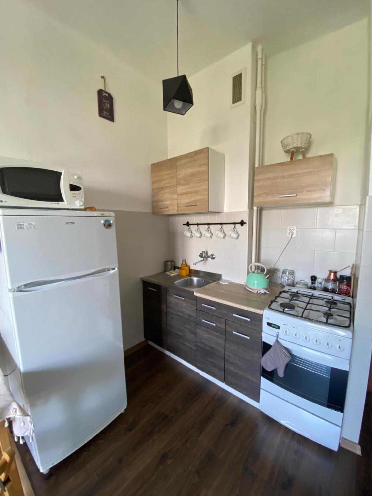 Ohmyhome - Sunny Apartment In City Center Варшава Екстериор снимка