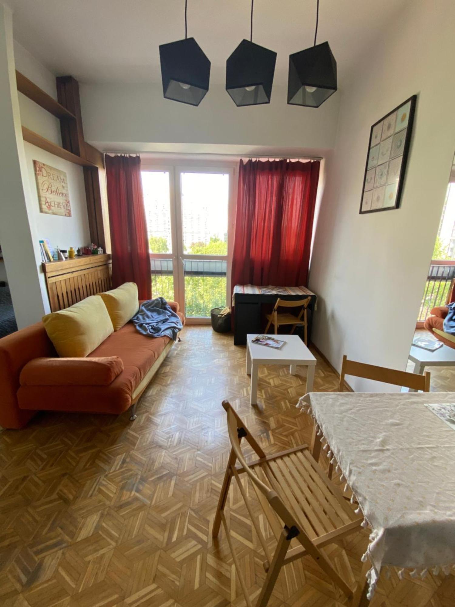 Ohmyhome - Sunny Apartment In City Center Варшава Екстериор снимка